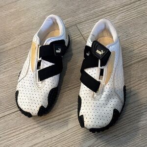 Puma Mostro Perforated Leather White & Black Athletic Sneakers size 5 1/2